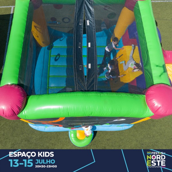 Dinamização de atividades recreativas nas Festas do Nordeste - Pula-Pulas 